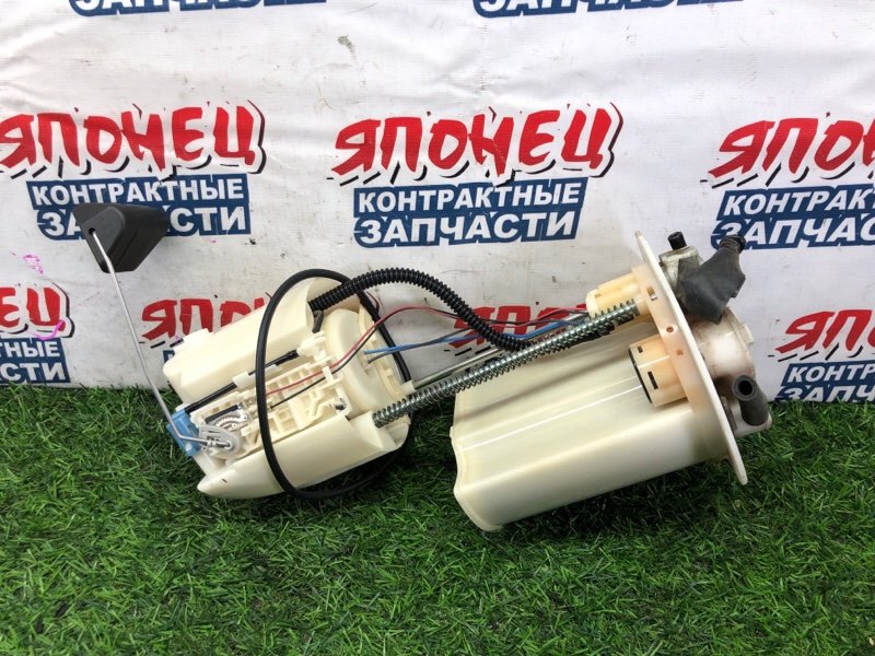 Топливный насос TOYOTA AQUA NHP10 1NZ-FXE (б/у)