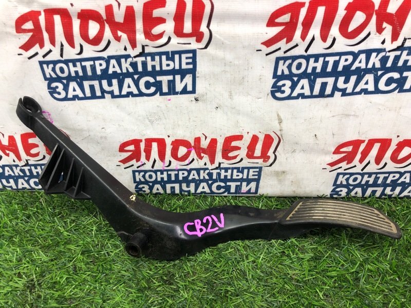 Педаль газа MITSUBISHI LIBERO CB2V 4G15 (б/у)