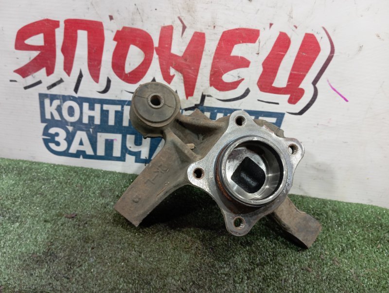 Цапфа TOYOTA HARRIER MCU10 1MZ-FE задняя левая (б/у)