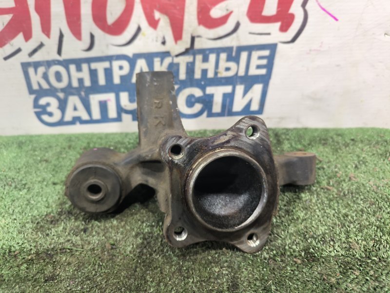 Цапфа TOYOTA COROLLA EE101 4E-FE задняя правая (б/у)