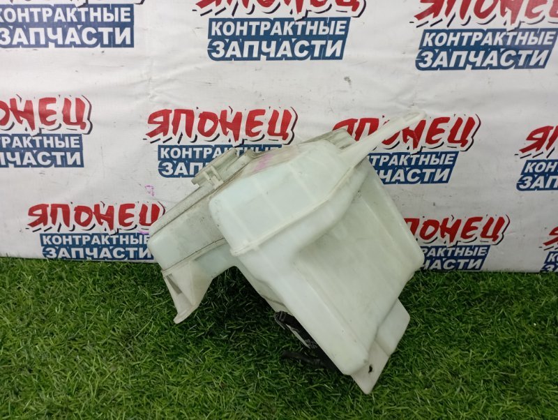 Бачок стеклоомывателя MITSUBISHI DIAMANTE F34A 6A13 (б/у)