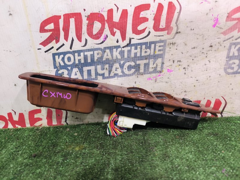 Блок упр. стеклоподъемниками TOYOTA GAIA CXM10 3C-TE передний правый (б/у)