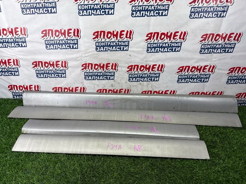 Молдинг на дверь MITSUBISHI DIAMANTE F34A 6A13 (б/у)