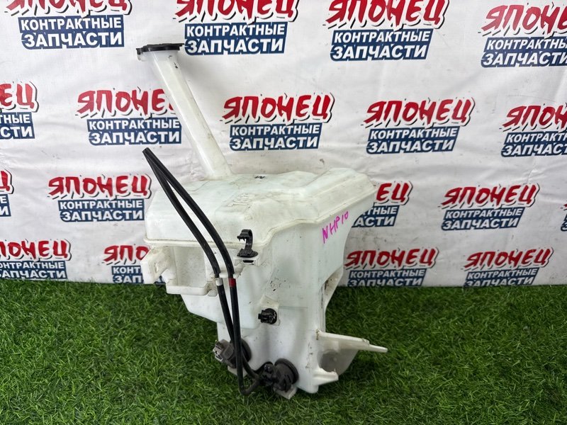 Бачок стеклоомывателя TOYOTA AQUA NHP10 1NZ-FXE (б/у)