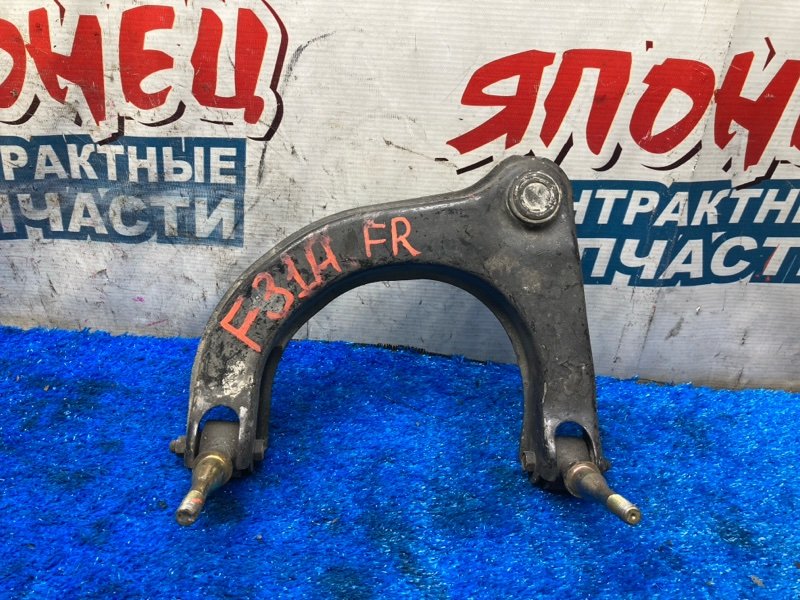 Рычаг верхний MITSUBISHI DIAMANTE F31A 6G72 передний правый (б/у)