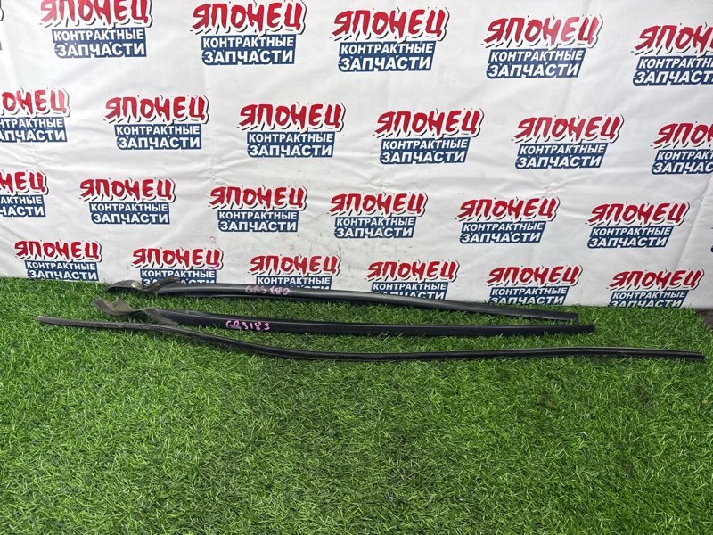 Молдинг лобового стекла TOYOTA CROWN GRS183 3GR-FSE (б/у)