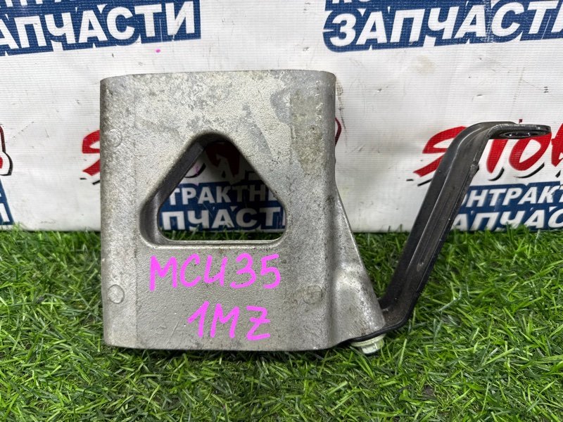 Кронштейн опоры двигателя TOYOTA HARRIER MCU35 1MZ-FE правый (б/у)