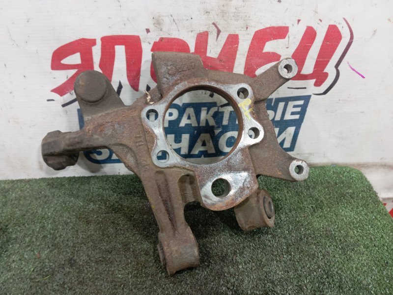Цапфа NISSAN LAUREL GNC35 RB25DE задняя левая (б/у)