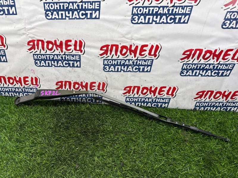 Дворник двери багажника NISSAN VANETTE SKP2LN L8 (б/у)