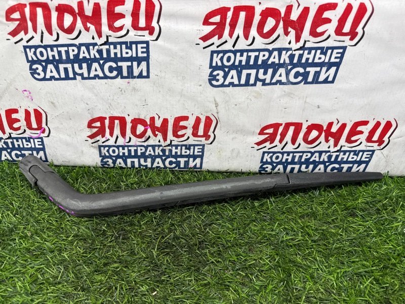 Дворник двери багажника TOYOTA SIENTA NCP81 1NZ-FE (б/у)