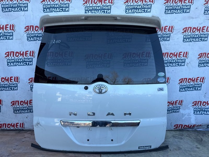 Дверь багажника TOYOTA NOAH AZR60 1AZ-FSE (б/у)