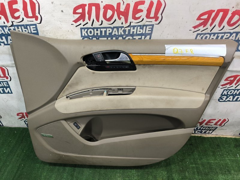 Обшивка двери AUDI Q7 4LB BHK передняя правая (б/у)