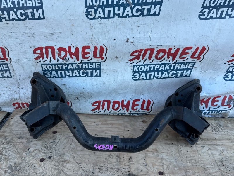 Балка MAZDA BONGO SK82M F8 передняя (б/у)