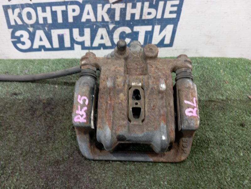 Суппорт HONDA STEPWGN RK5 R20A задний левый (б/у)