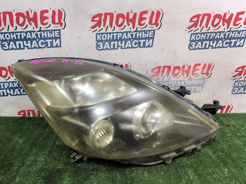 Фара TOYOTA ISIS ZGM10 2ZR-FAE передняя правая (б/у)