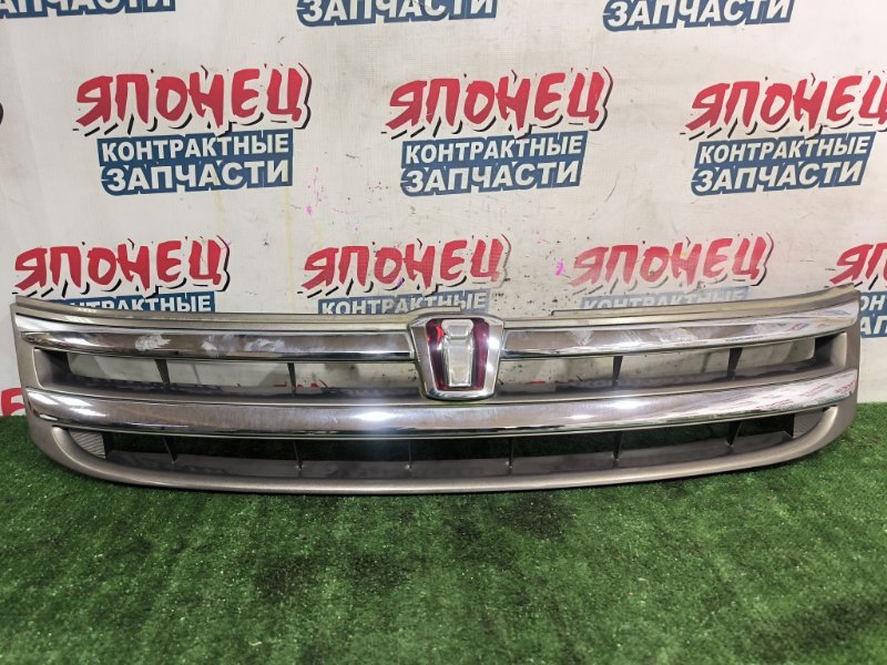 Решетка радиатора TOYOTA ISIS ZGM10 2ZR-FAE (б/у)