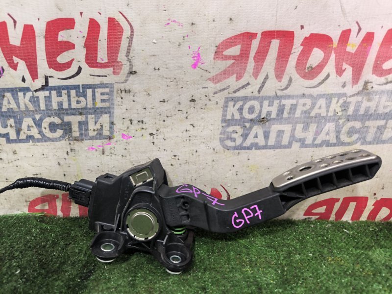 Педаль газа HONDA SHUTTLE GP7 LEB (б/у)