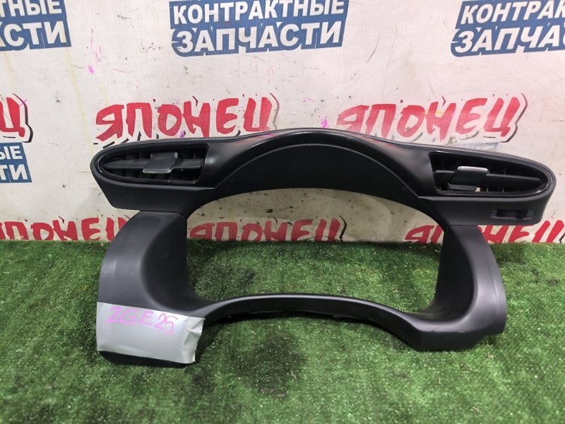 Консоль панели приборов TOYOTA WISH ZGE25 2ZR-FAE (б/у)