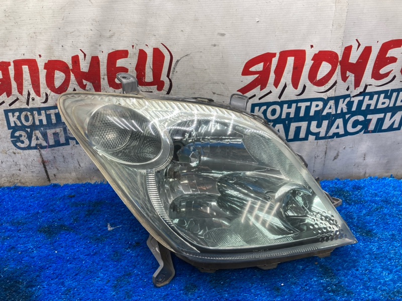 Фара TOYOTA IST NCP60 2NZ-FE правая (б/у)