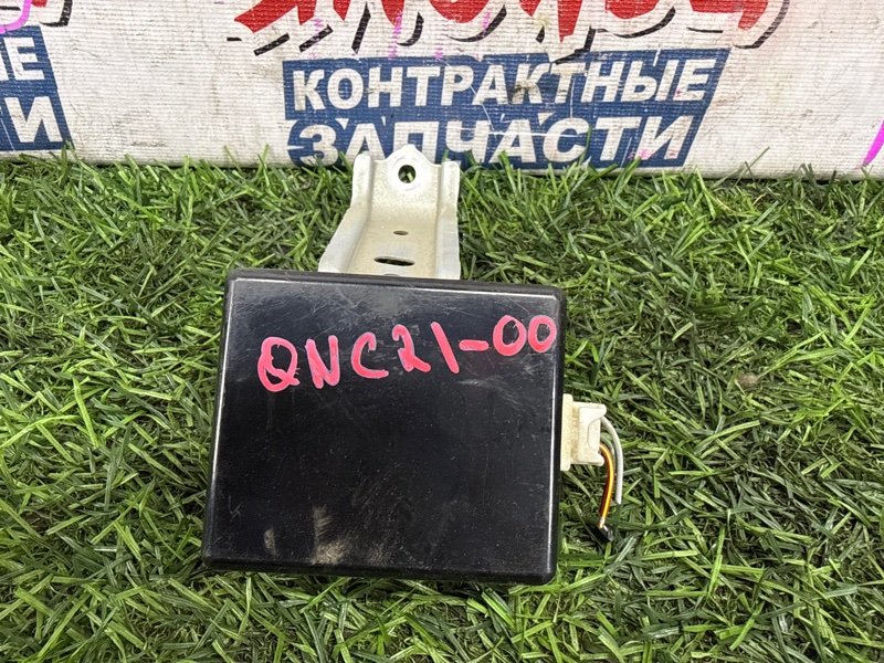 Блок управления дверьми TOYOTA BB QNC21 3SZ-VE (б/у)