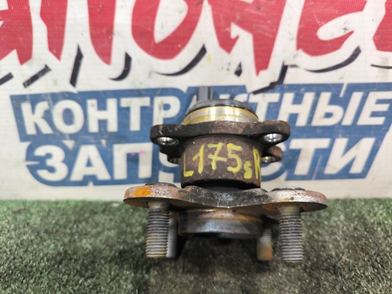 Ступица DAIHATSU MOVE L175S KF-VE задняя (б/у)