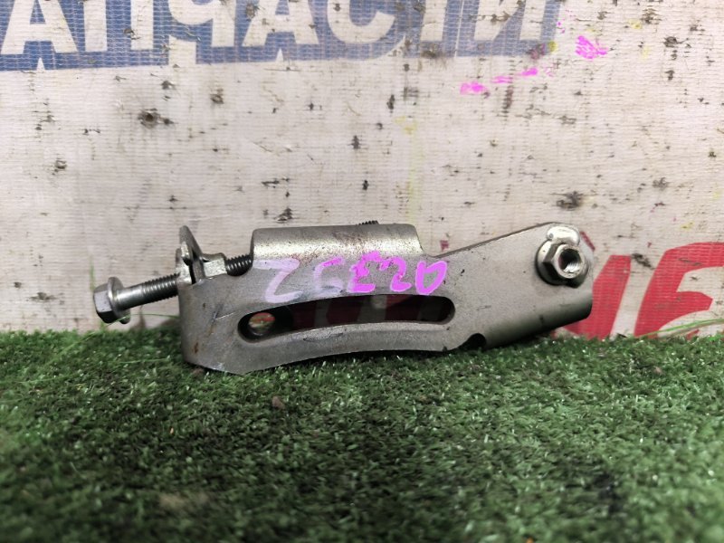 Натяжитель ремня генератора TOYOTA WISH ZGE20 2ZR-FAE (б/у)