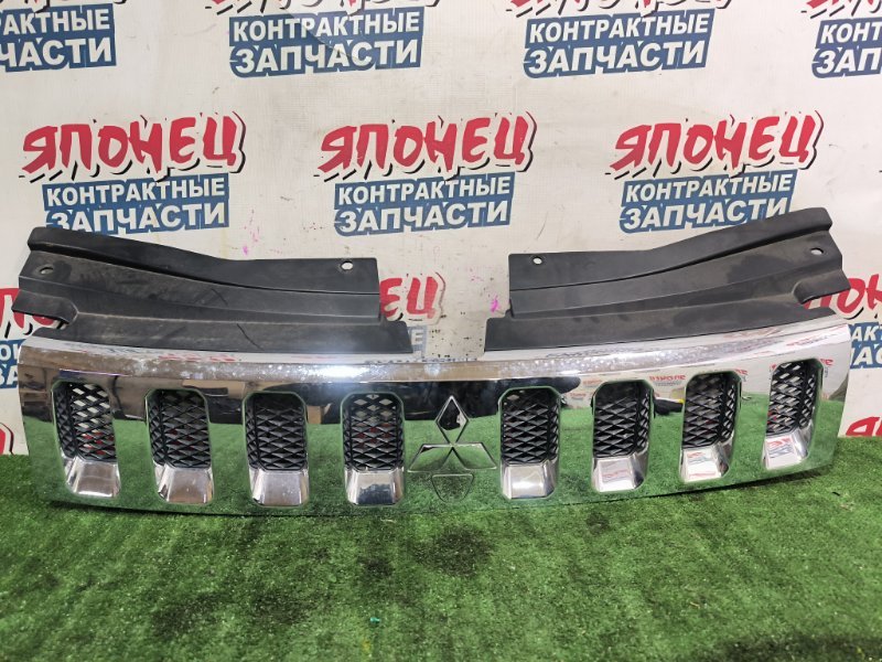 Решетка радиатора MITSUBISHI DELICA D5 CV5W 4B12 (б/у)