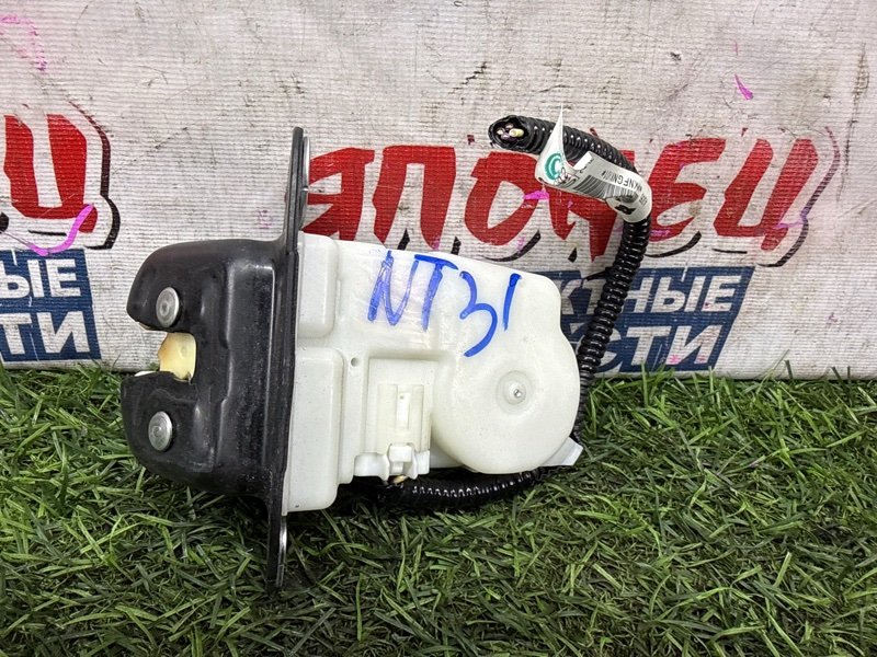 Замок двери багажника NISSAN X-TRAIL NT31 MR20DE (б/у)