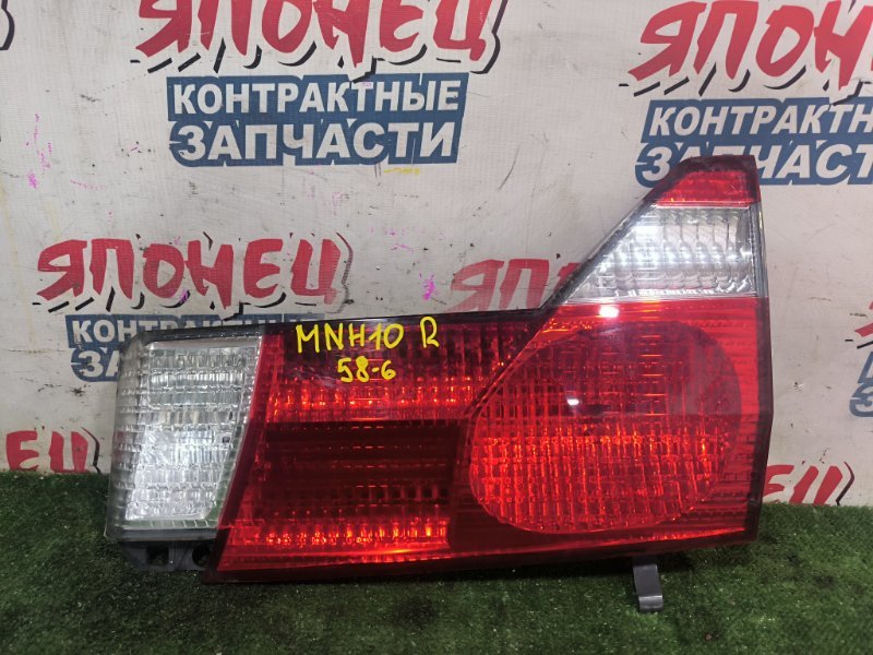 Вставка багажника TOYOTA ALPHARD MNH10 1MZ-FE задняя правая (б/у)