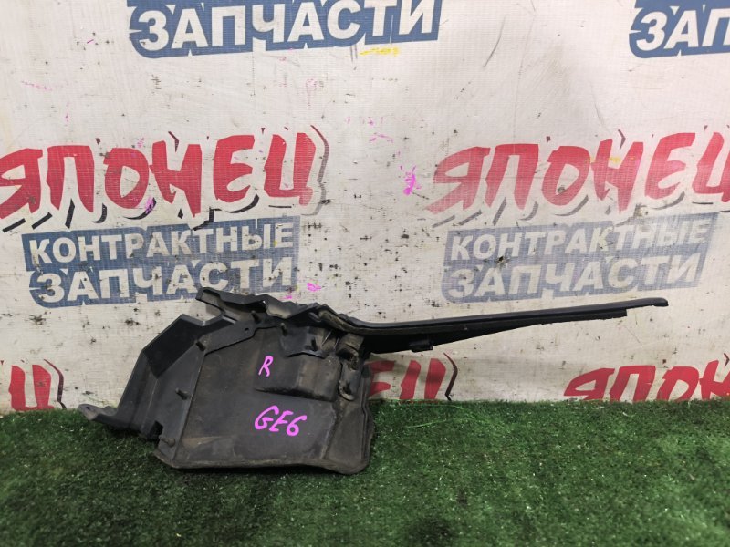 Уголок решетки под дворники HONDA FIT GE6 L13A правый (б/у)