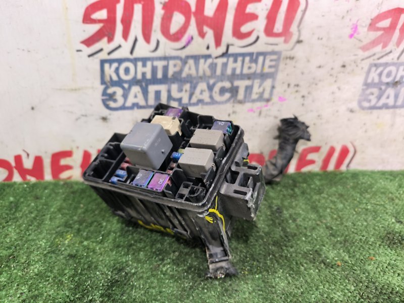 Блок предохранителей под капот DAIHATSU MOVE L175S KF-VE (б/у)