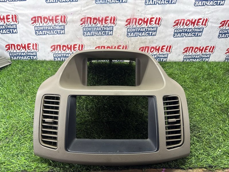 Консоль магнитофона NISSAN SERENA TC24 QR20DE (б/у)