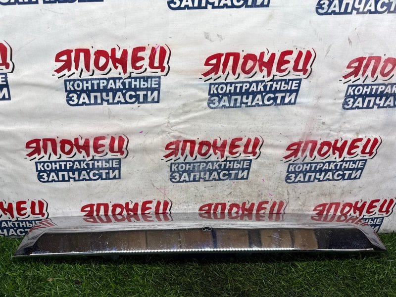 Накладка двери багажника NISSAN X-TRAIL NT31 MR20DE (б/у)