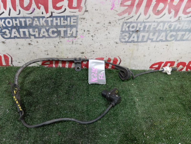 Датчик abs TOYOTA RAUM NCZ25 1NZ-FE передний левый (б/у)