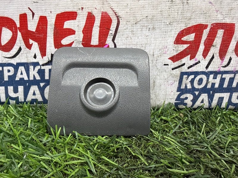 Консоль торпеды нижняя ISUZU ELF NHR69E 4JG2 (б/у)