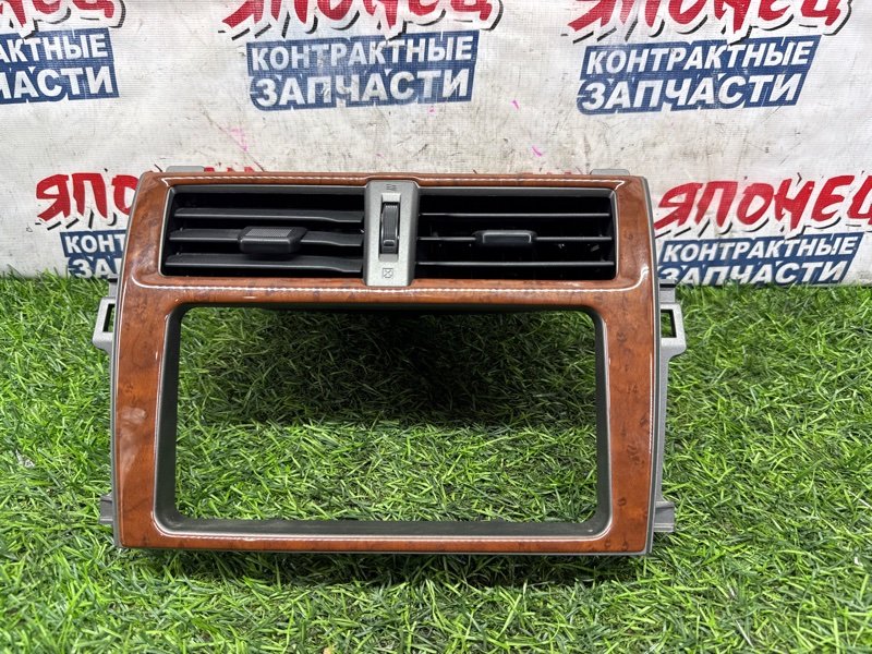 Консоль магнитофона TOYOTA RACTIS NCP120 1NZ-FE (б/у)