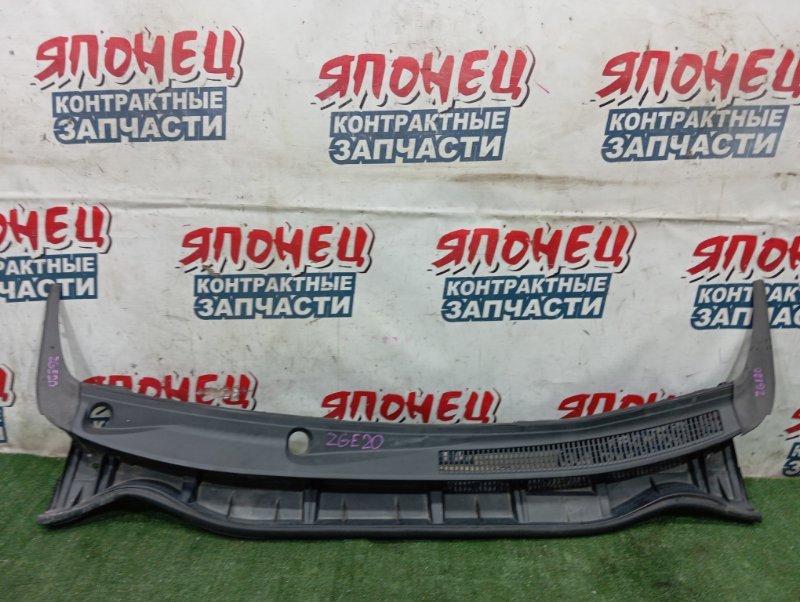 Решетка, жабо под дворники TOYOTA WISH ZGE20 2ZR-FAE (б/у)