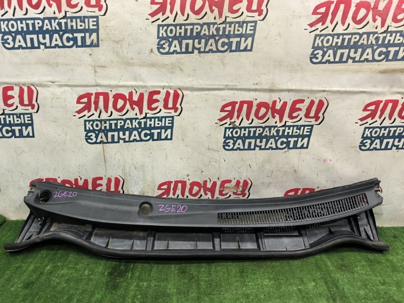 Решетка, жабо под дворники TOYOTA WISH ZGE20 2ZR-FAE (б/у)