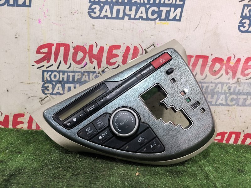 Блок управления климат-контролем TOYOTA ISIS ZGM10 2ZR-FAE (б/у)