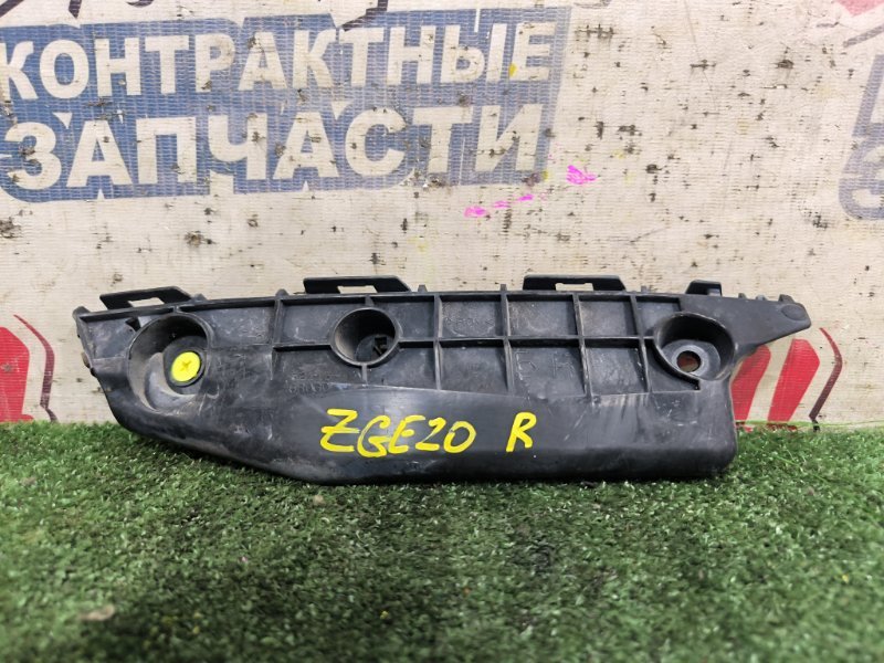 Крепление бампера TOYOTA WISH ZGE20 2ZR-FAE переднее правое (б/у)