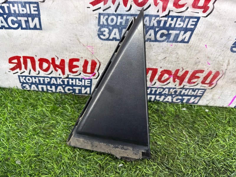 Уголок двери TOYOTA RACTIS NCP120 1NZ-FE задний правый (б/у)