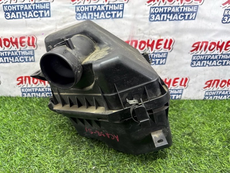 Корпус воздушного фильтра TOYOTA VANGUARD ACA38 2AZ-FE (б/у)