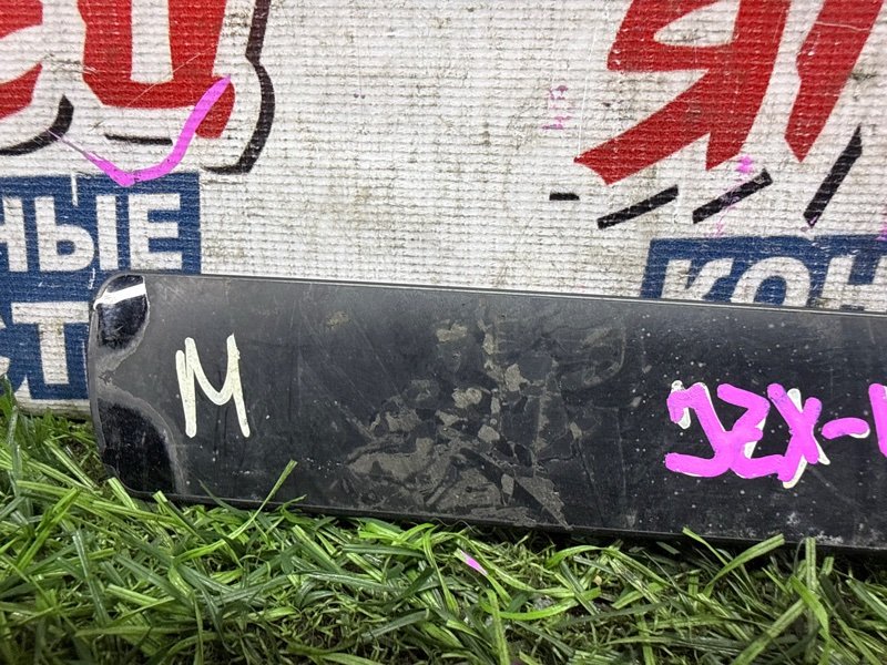 Накладка на стойку кузова TOYOTA MARK II JZX100 1JZ-GE левая (б/у)