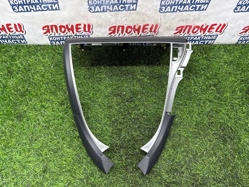 Консоль магнитофона TOYOTA RACTIS NCP120 1NZ-FE (б/у)