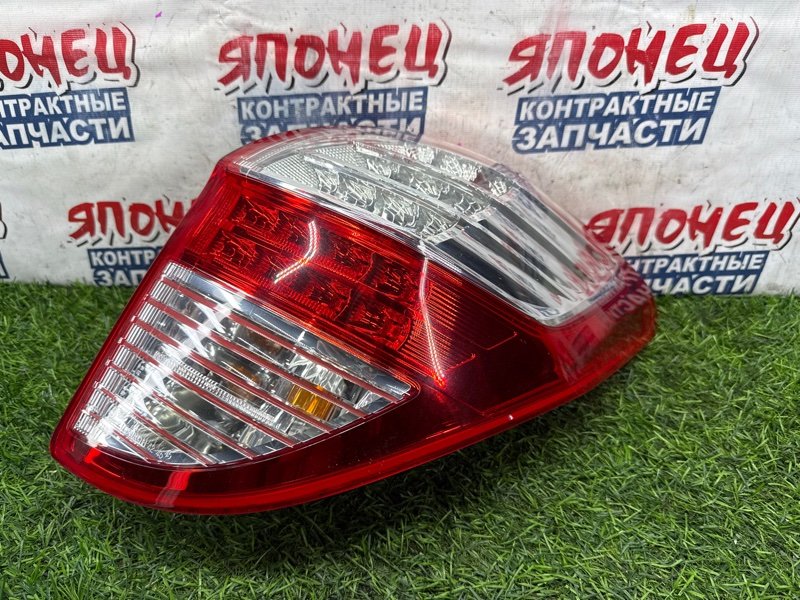 Стоп-сигнал TOYOTA VANGUARD ACA38 2AZ-FE задний правый (б/у)