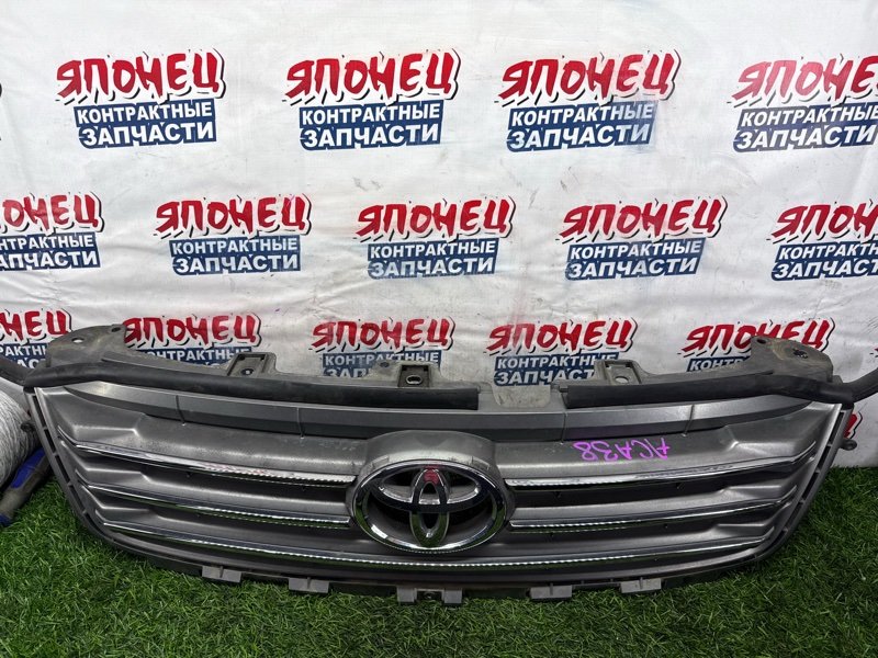 Решетка радиатора TOYOTA VANGUARD ACA38 2AZ-FE (б/у)