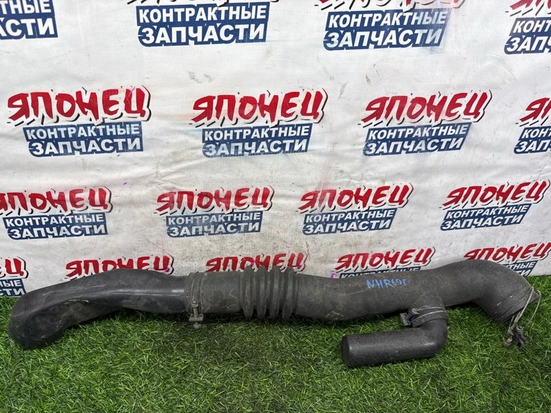 Воздухозаборник ISUZU ELF NHR69E 4JG2 (б/у)