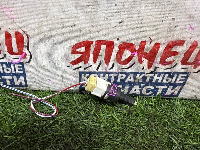 Датчик педали тормоза TOYOTA BB QNC21 3SZ-VE (б/у)