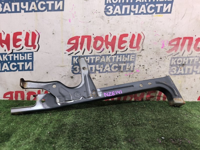 Планка замка капота TOYOTA COROLLA FIELDER NZE141 1NZ-FE (б/у)