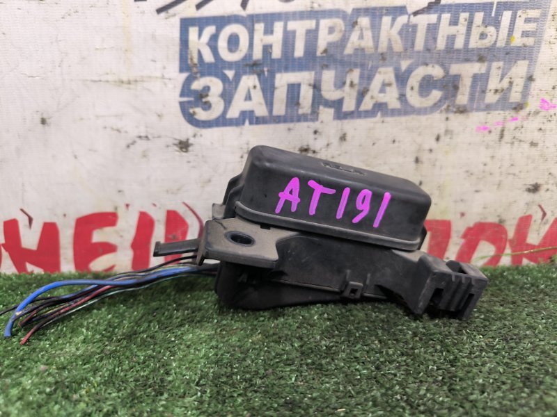 Блок реле TOYOTA CALDINA AT191 7A-FE (б/у)